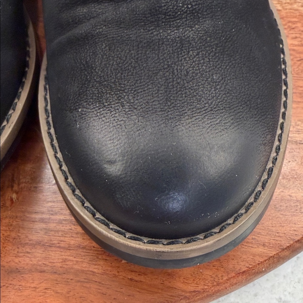 Clarks Black Leather Loafers - Picture 3 of 9